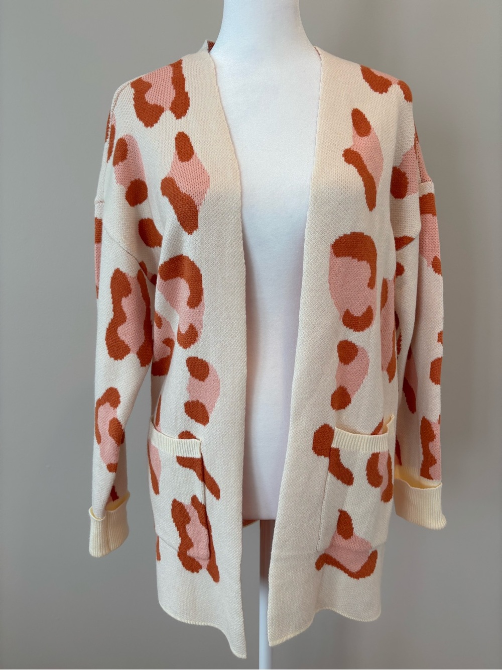 Zesica Animal Print Cardigan Womens Small Excellent Cond *Measurements In Pics*
